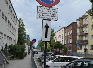 Miejsca do parkowania dla rodziców do 15 minut