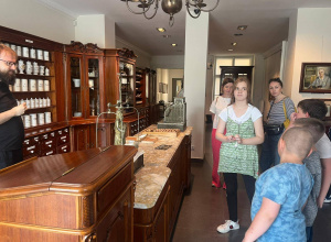 W Muzeum Farmacji i Łódzkiej Dętce