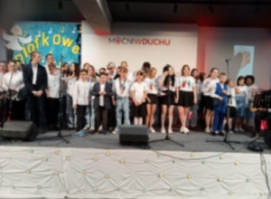 XVII Wojewódzki Przegląd Piosenki Religijnej "Aniołkowe Nutki"